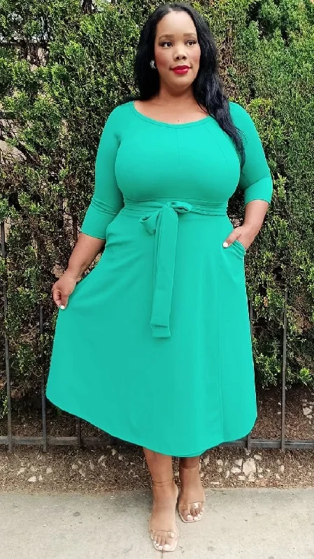 Fashion Forward Outfits Plus Size Round Neck Flare Midi Dress With Belt and pockets