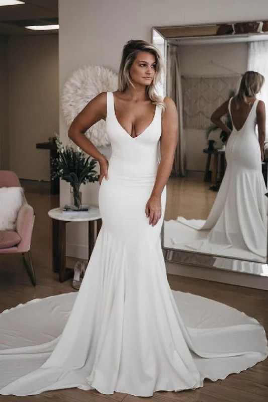 The Good Stuff V-Neck Backless Mermaid Wedding Dresses with Trailing