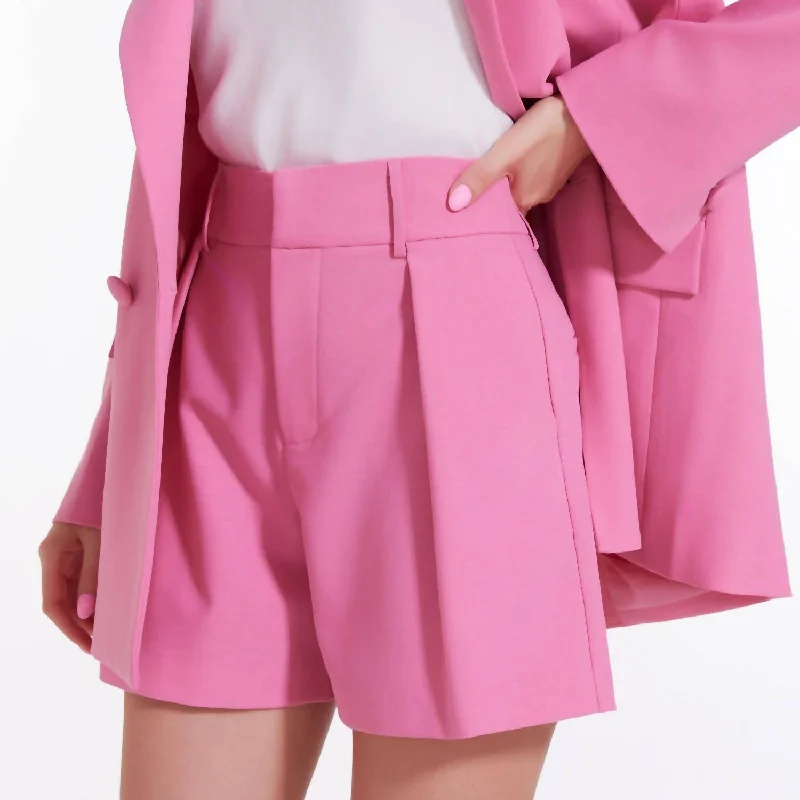 Elegant Style Sandy Oversized Pleated Short In Pink